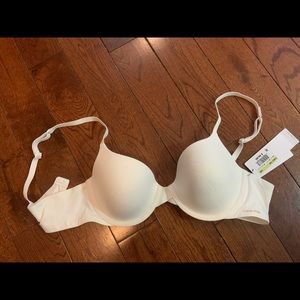 NWT Calvin Klein Tee-Shirt Bra